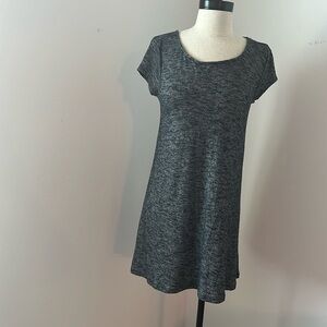 Mossimo supply co gray,black t-shirt starchy fabric dress short sleeve